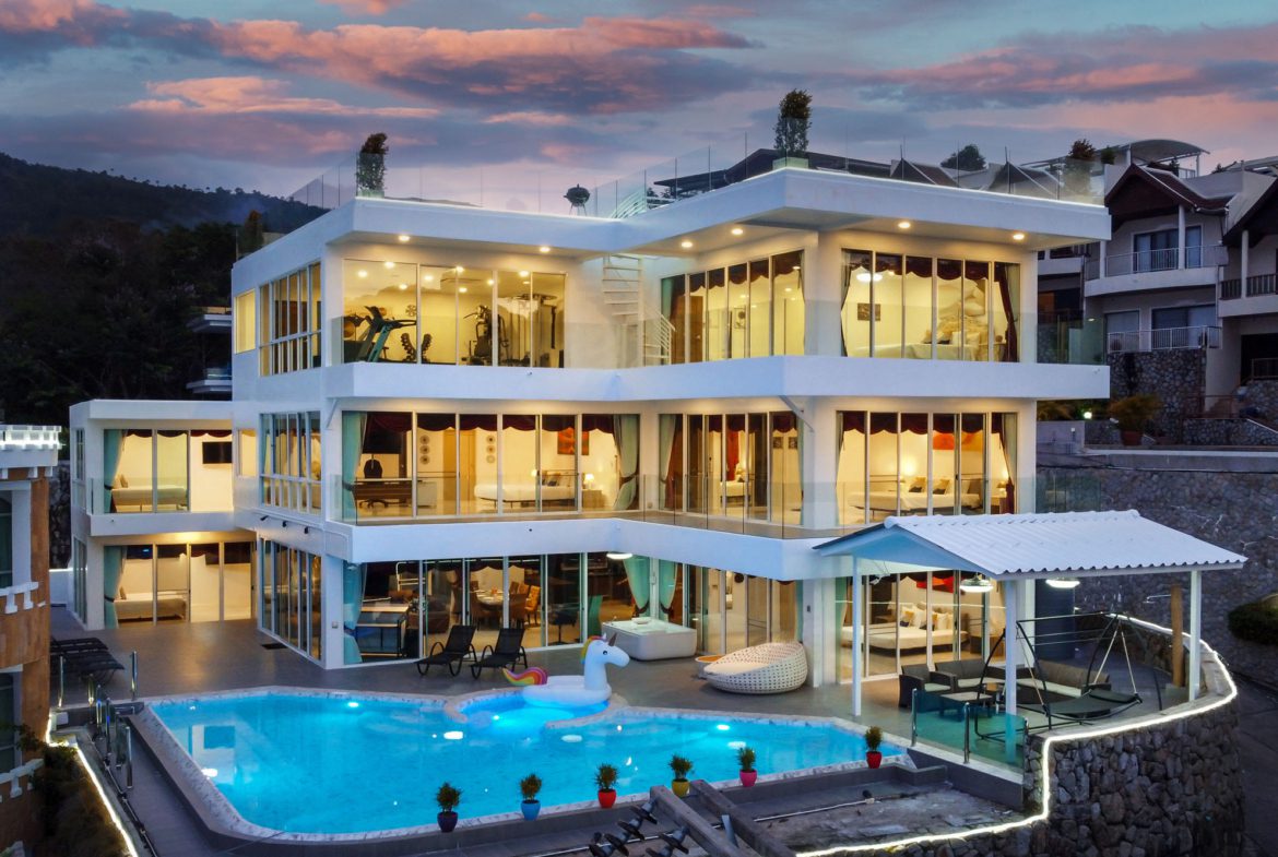 10-BR Sea View Villa with Infinity Pool