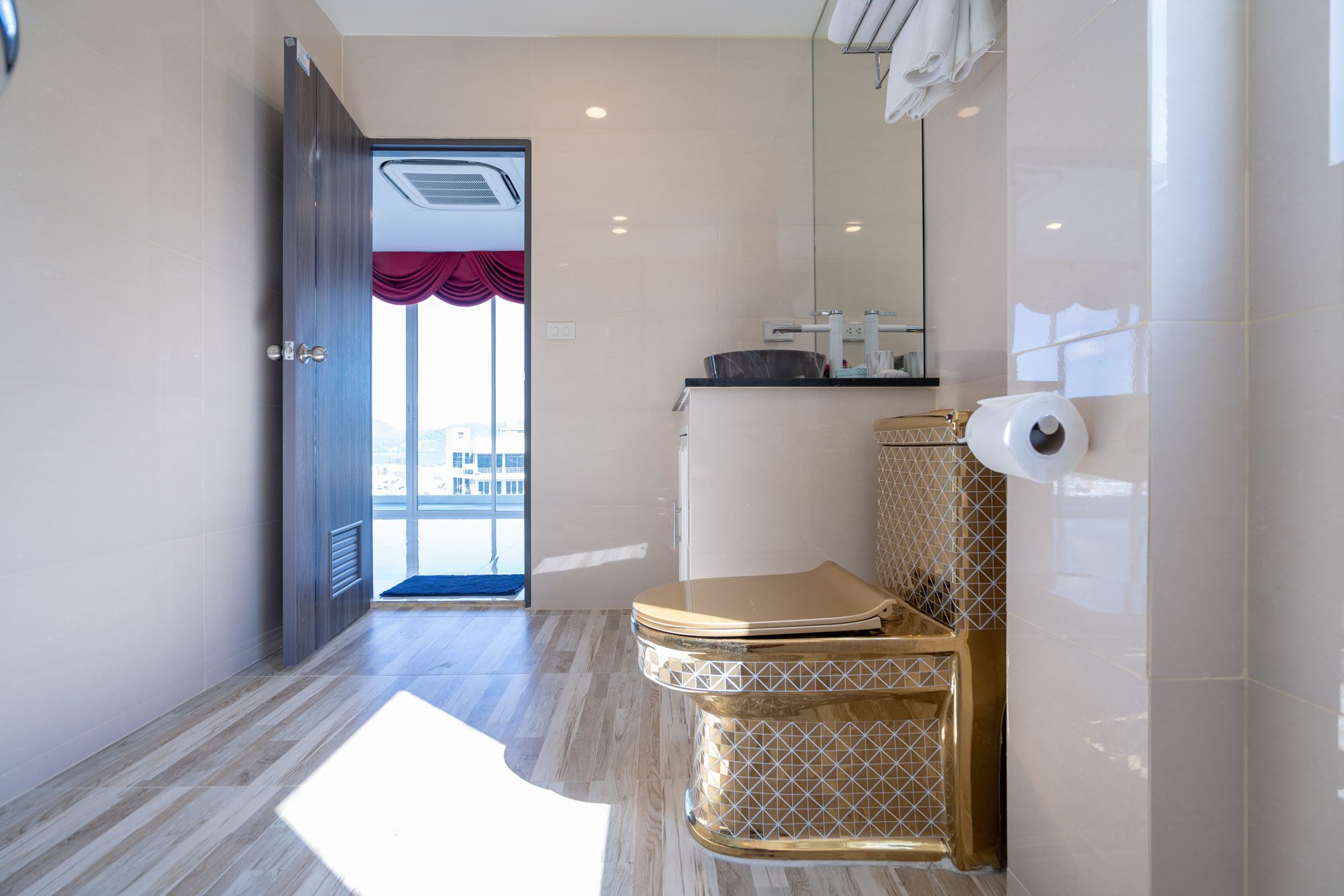 Exquisite 10-BR Sea View Villa – Infinity Pool – Patong 33 10-BR Sea View Villa with Infinity Pool