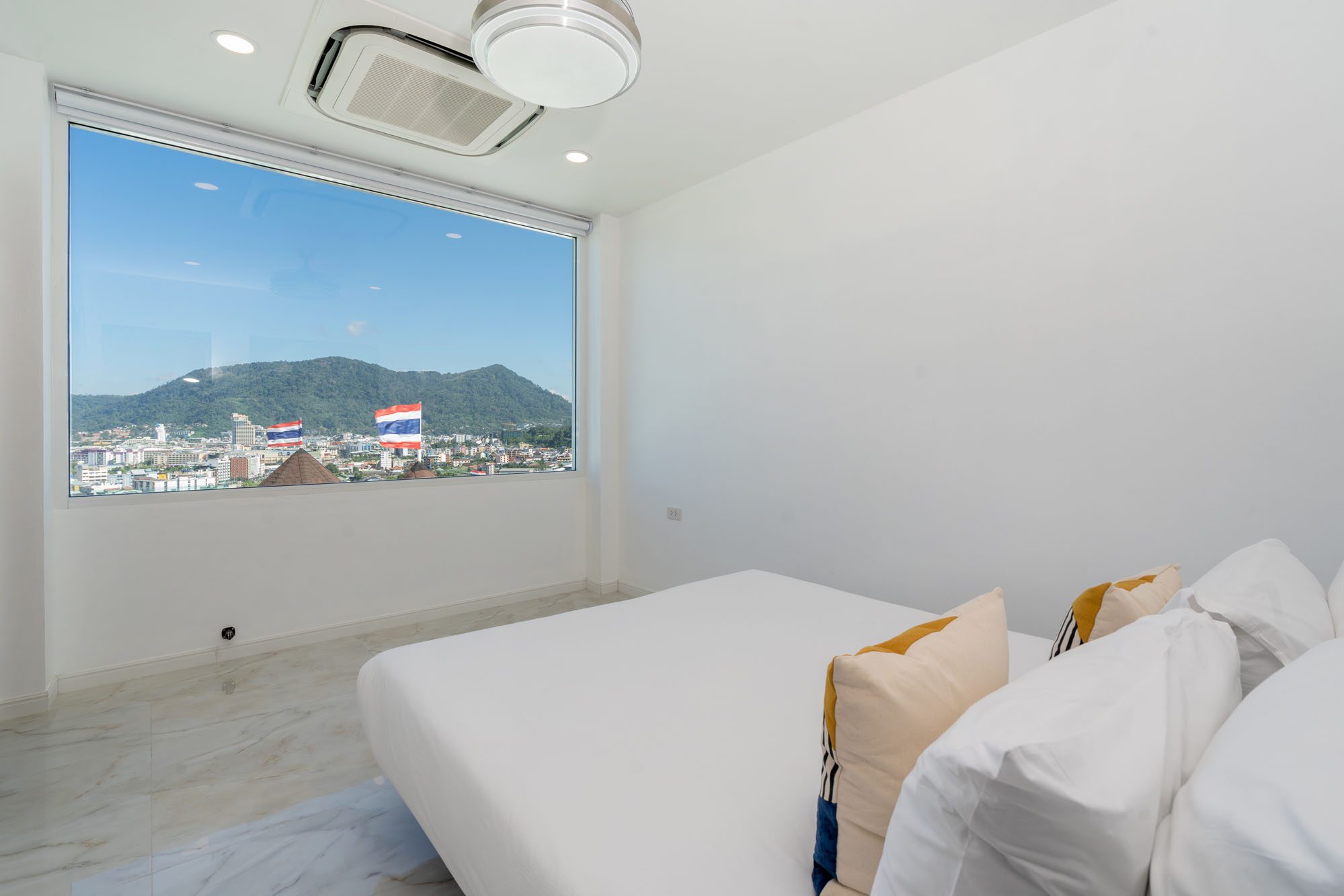 Exquisite 10-BR Sea View Villa – Infinity Pool – Patong 47 10-BR Sea View Villa with Infinity Pool