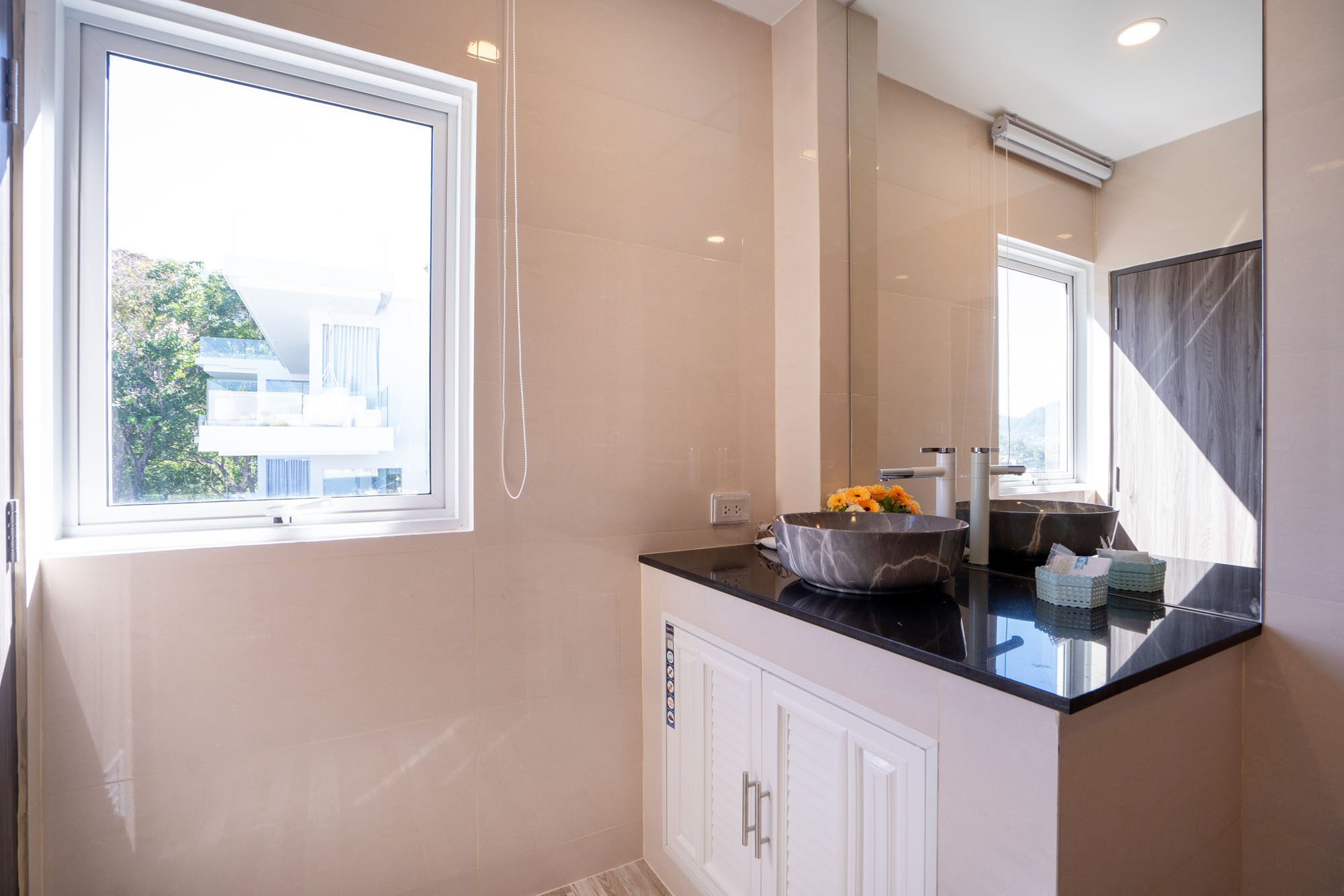 Exquisite 10-BR Sea View Villa – Infinity Pool – Patong 56 10-BR Sea View Villa with Infinity Pool