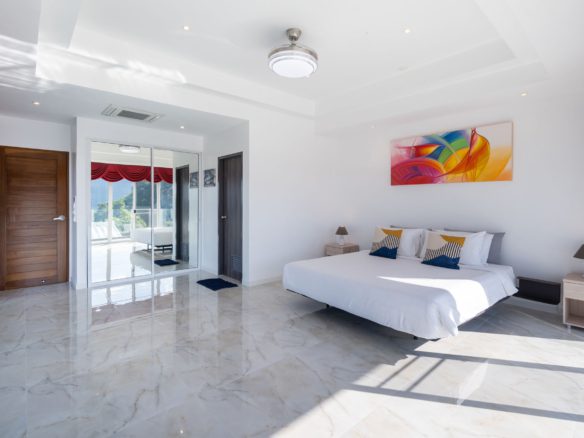 10-BR Sea View Villa with Infinity Pool