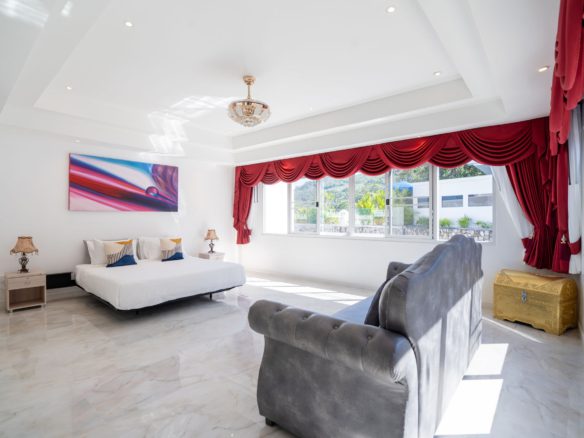 10-BR Sea View Villa with Infinity Pool