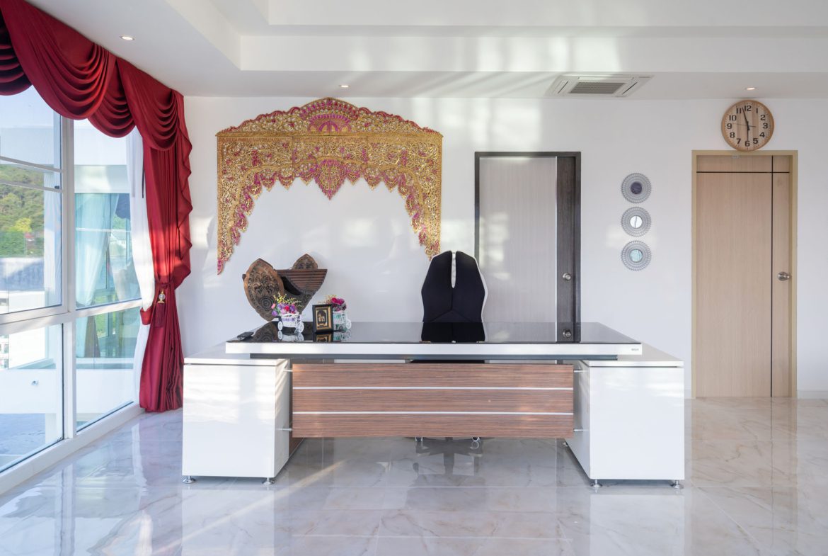 10-BR Sea View Villa with Infinity Pool