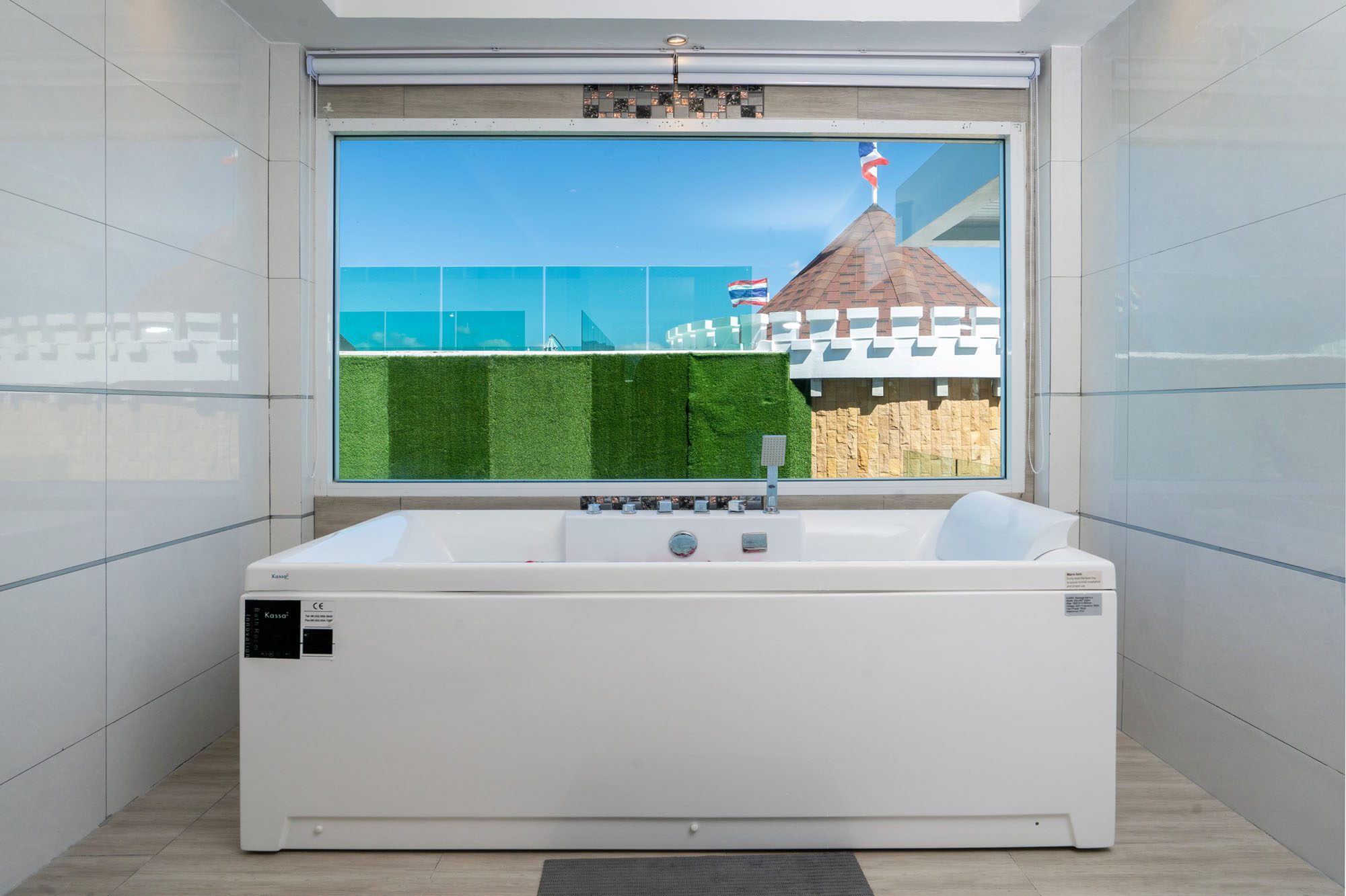 Exquisite 10-BR Sea View Villa – Infinity Pool – Patong 98 10-BR Sea View Villa with Infinity Pool