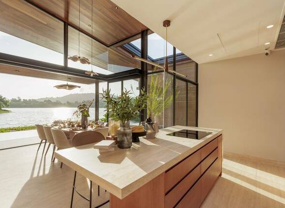 4 Bedroom Lakefront Pool Villa in Cherngtalay