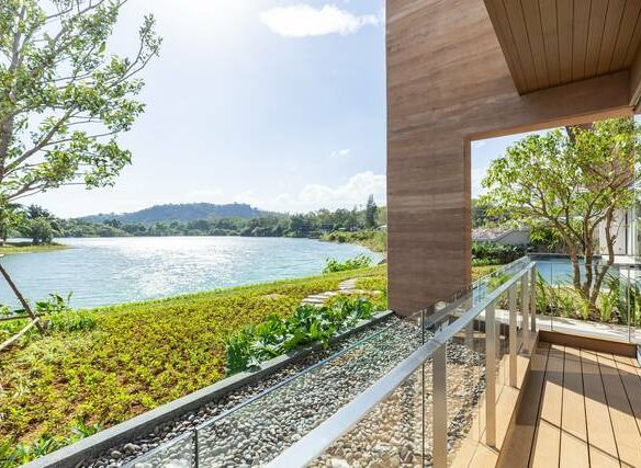 4 Bedroom Lakefront Pool Villa in Cherngtalay