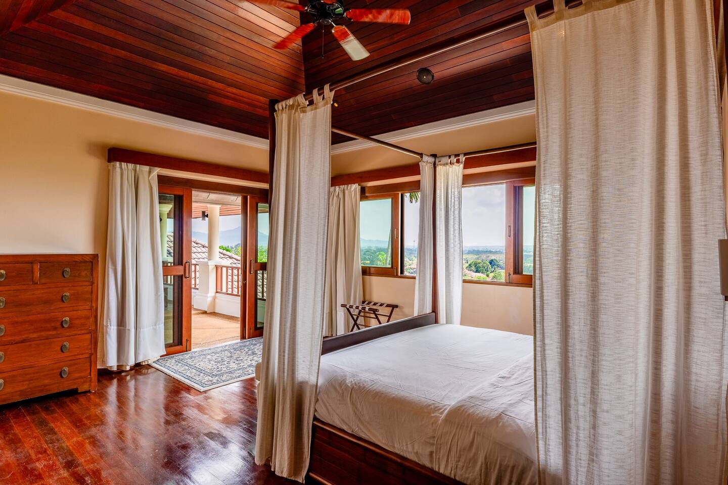 Lakewood hills Villa 8 – Easy living Phuket47 5 Bedroom Luxury Hillside Villa in Laguna