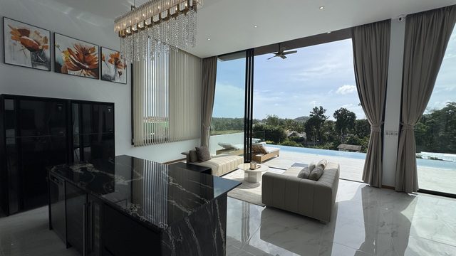 5 Bedroom Sea View Villa in Layan, Phuket