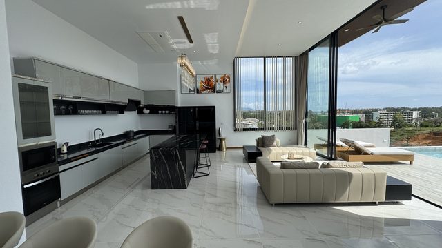 5 Bedroom Sea View Villa in Layan, Phuket