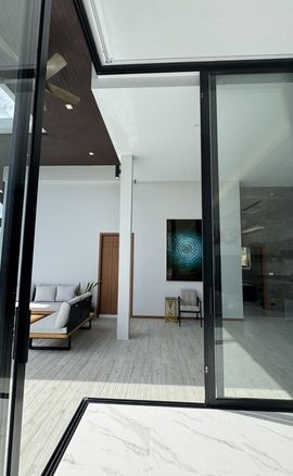 5 Bedroom Sea View Villa in Layan, Phuket