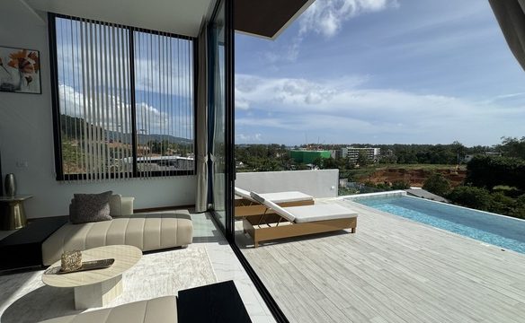 5 Bedroom Sea View Villa in Layan, Phuket