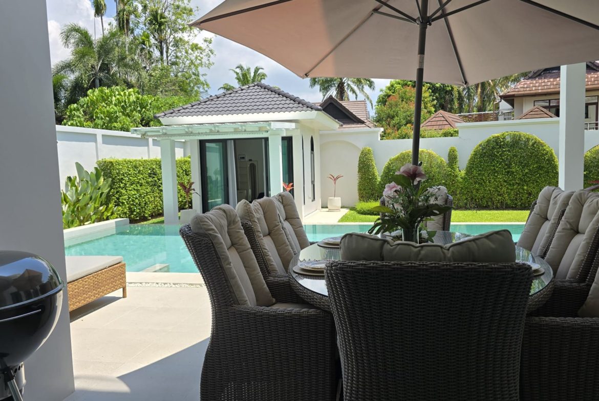 3+1 Bedroom Upgraded Pool Villa with Large Plot in Bang Tao