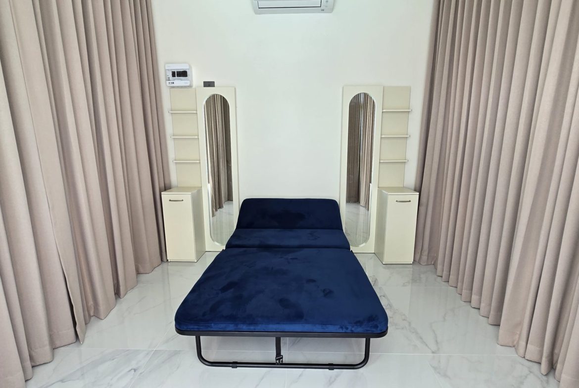 3+1 Bedroom Upgraded Pool Villa with Large Plot in Bang Tao