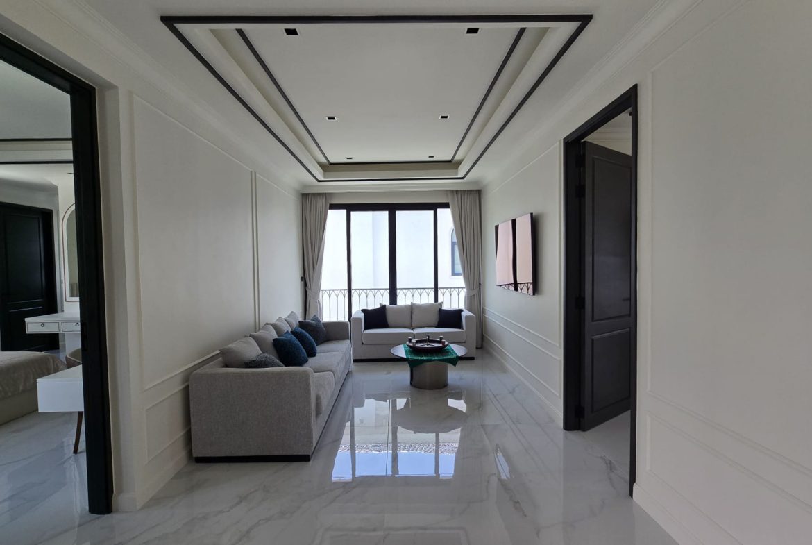3+1 Bedroom Upgraded Pool Villa with Large Plot in Bang Tao