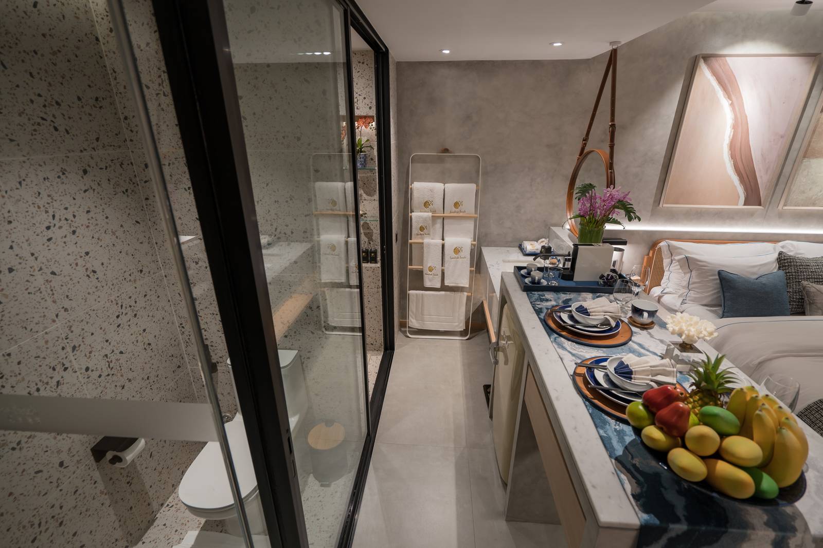Luxury Beachfront Living Condo in Layan 13 Luxury Beachfront Living 2-Bedroon Condo in Layan
