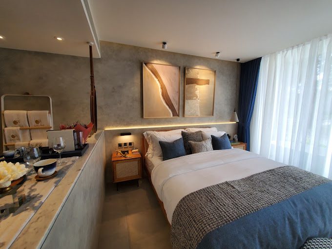 Luxury Beachfront Living 2-Bedroon Condo in Layan