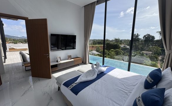 5 Bedroom Sea View Villa in Layan, Phuket