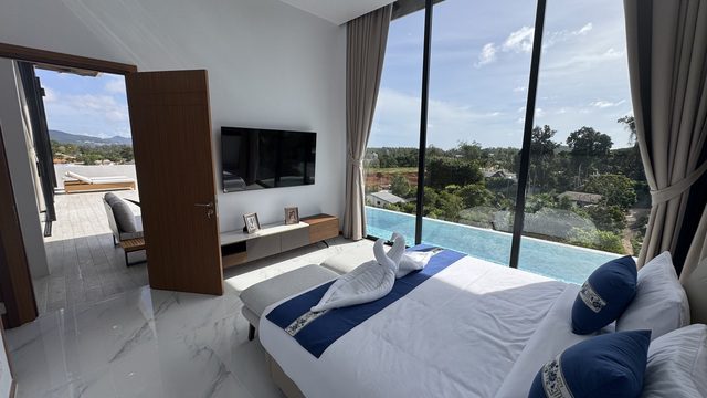 5 Bedroom Sea View Villa in Layan, Phuket