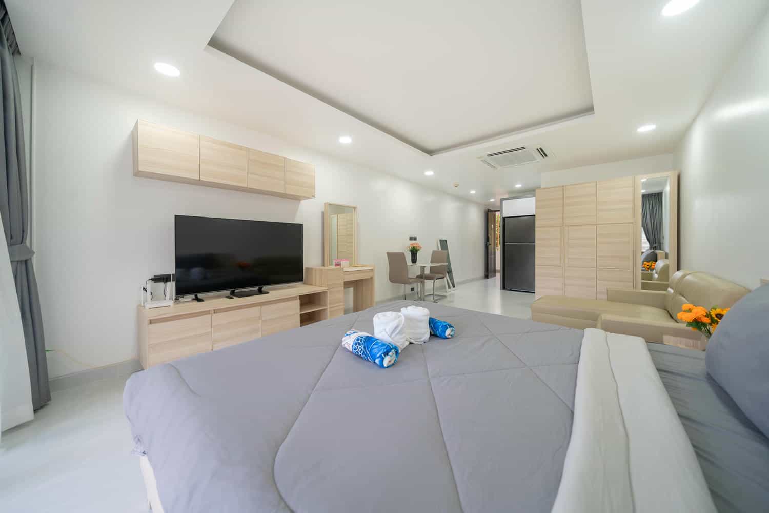Nakalay 104 (2) Beachfront Studio Living with Direct Access to Nakalay Bay – Kamala, Phuket