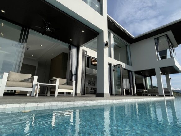 6 Bedroom Sea View Villa in Layan, Phuket