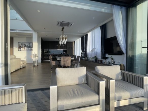 6 Bedroom Sea View Villa in Layan, Phuket