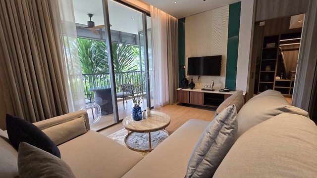 One bedroom Condominiums Rooftop Skypools in Laguna Phuket