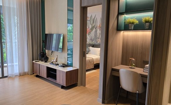 One bedroom Condominiums Rooftop Skypools in Laguna Phuket
