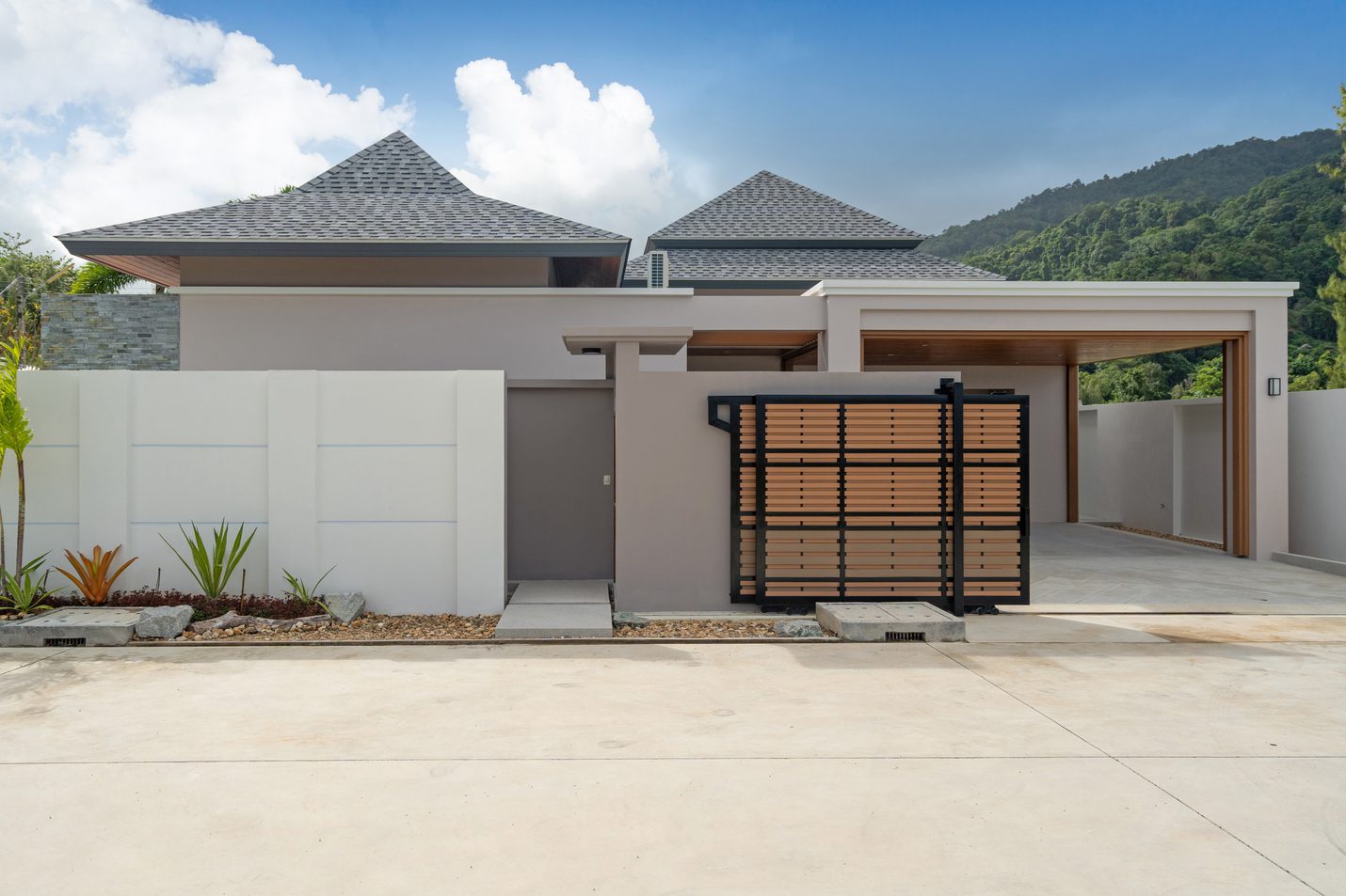 The Breeze Villa – 3-Bedroom Pool Villa with 657 sqm Land | THB 38M Promo
