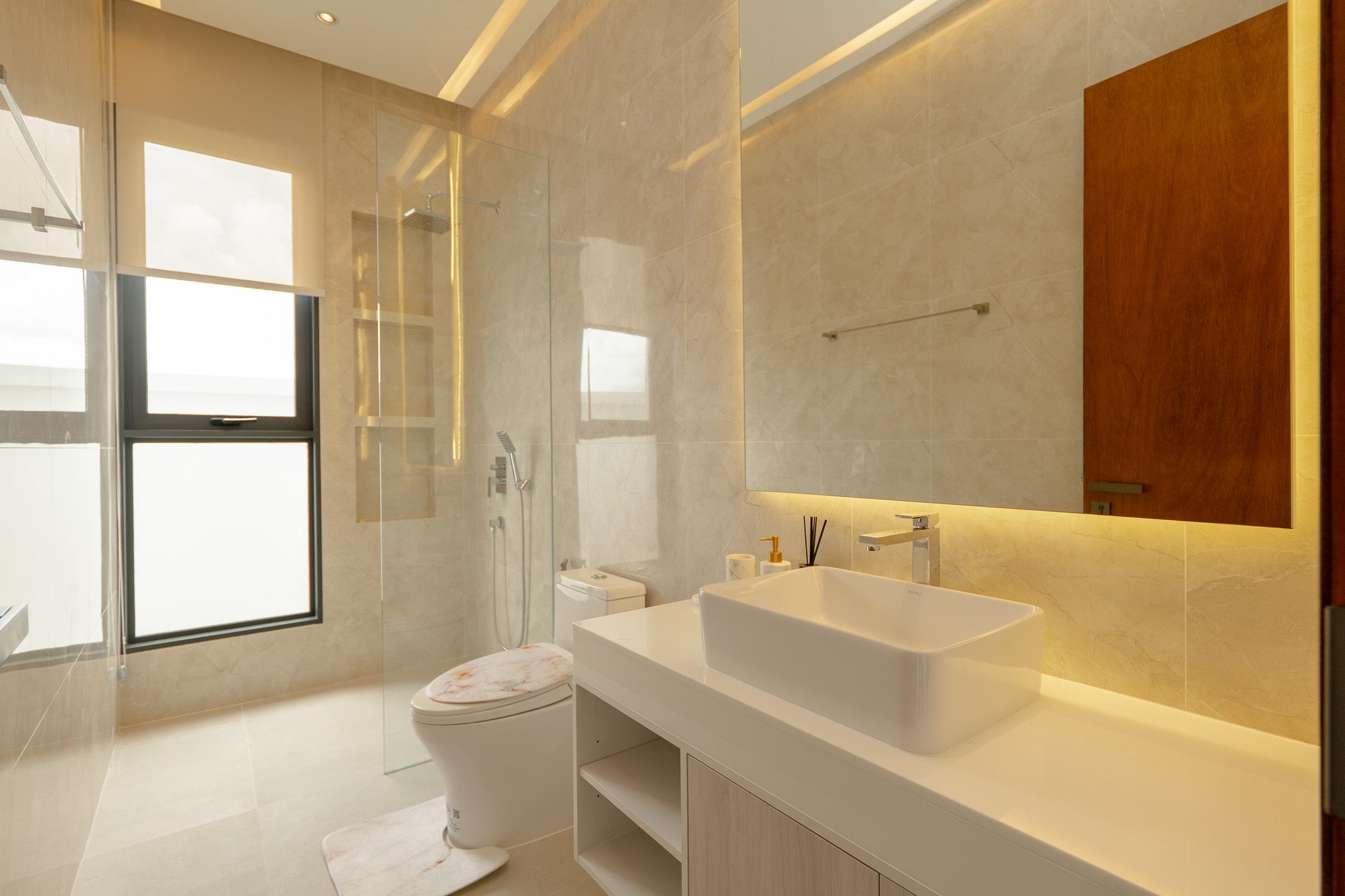 Ready to Move-In 4-Bedroom Smart Pool Villa with Outdoor Jacuzzi – Nai Yang Area