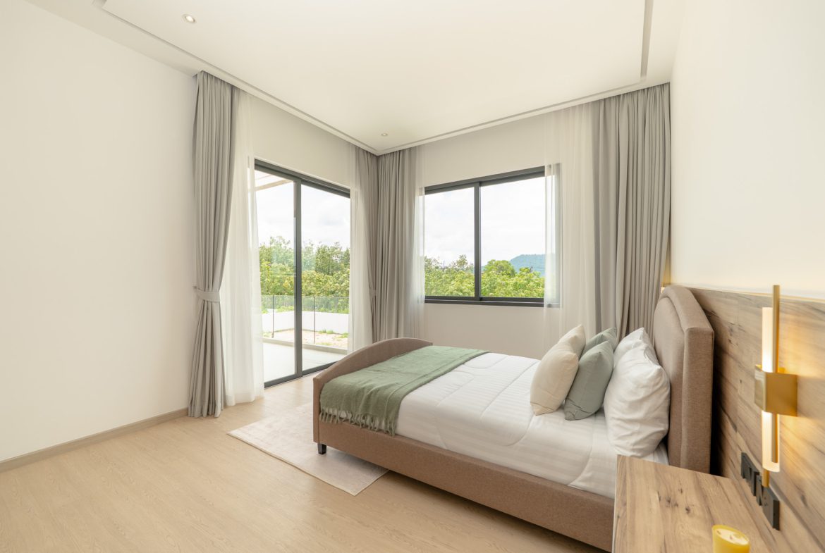 Ready to Move-In 4-Bedroom Smart Pool Villa with Outdoor Jacuzzi – Nai Yang Area