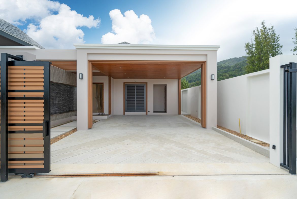 The Breeze Villa – 3-Bedroom Pool Villa with 657 sqm Land | THB 38M Promo