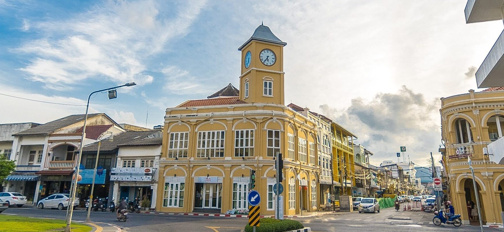 Origin Place Centre Phuket – Central Phuket Condominium