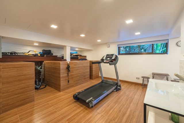 5 Bedroom Seaview Pool Villa in Kamala Beach