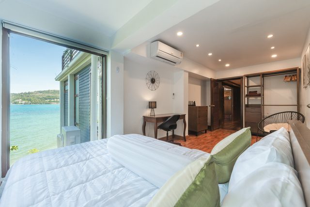 5 Bedroom Seaview Pool Villa in Kamala Beach