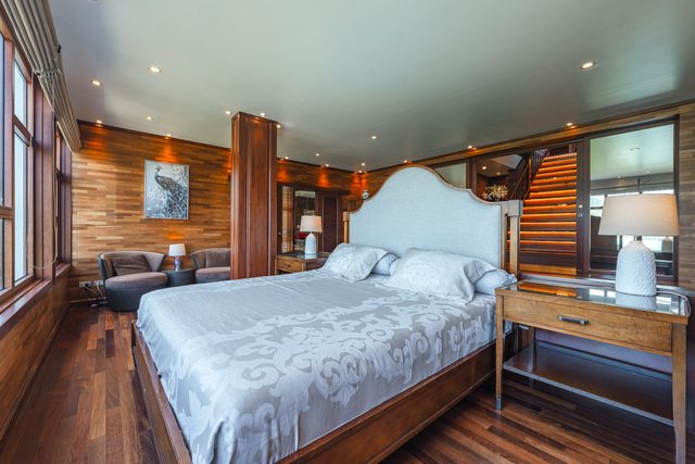 5 Bedroom Seaview Pool Villa in Kamala Beach