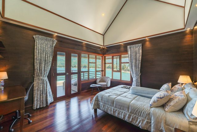 5 Bedroom Seaview Pool Villa in Kamala Beach