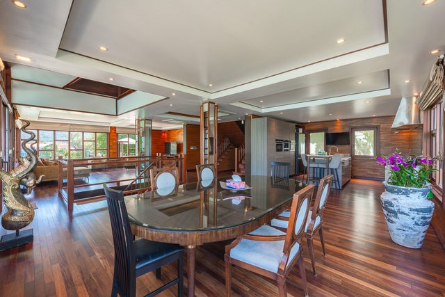 5 Bedroom Seaview Pool Villa in Kamala Beach