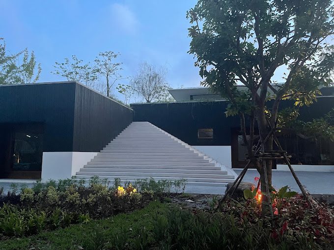 Secluded 4-Bedroom Villa in Serene Oasis