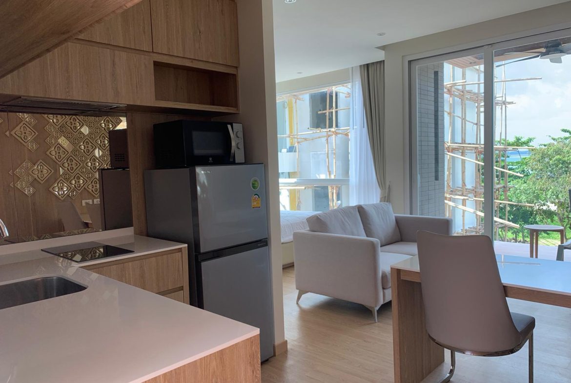 Airport Proximity One-Bedroom Condo