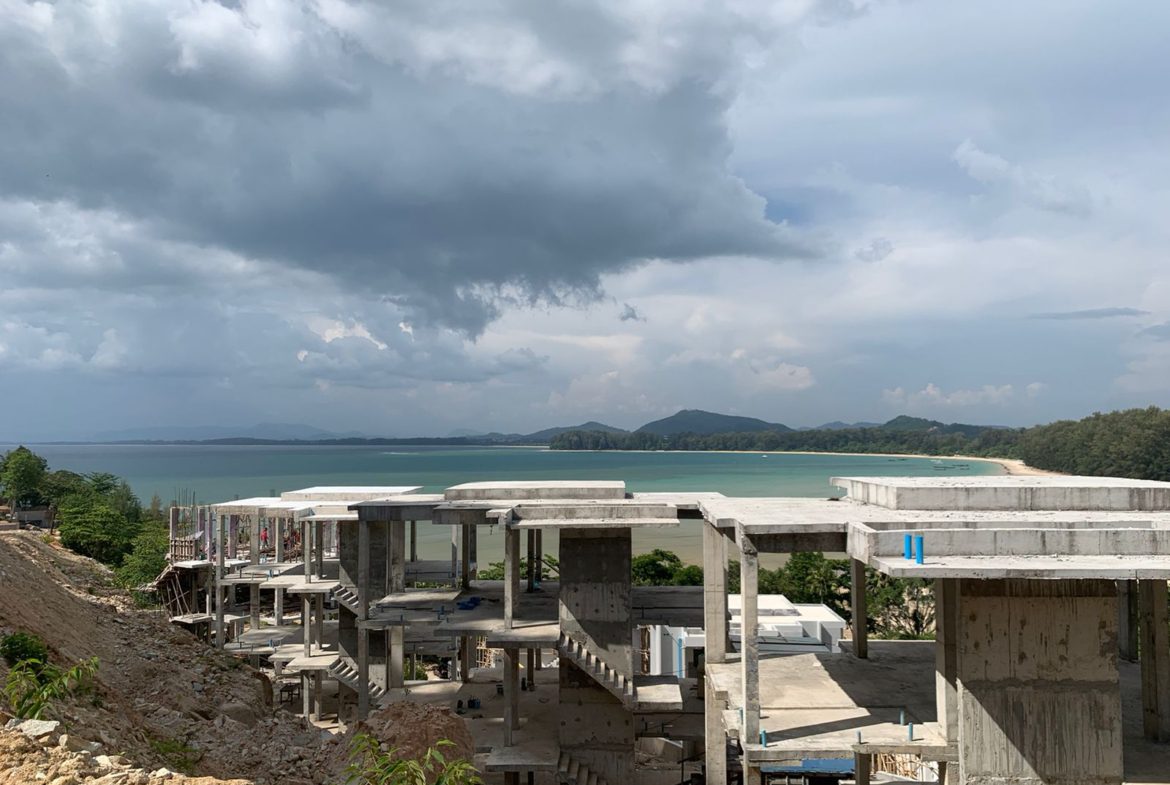 Airport Proximity One-Bedroom Condo