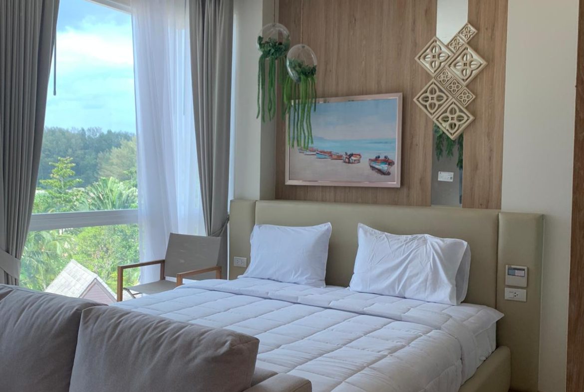 Airport Proximity One-Bedroom Condo