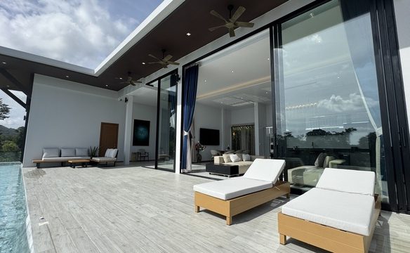 5 Bedroom Sea View Villa in Layan, Phuket