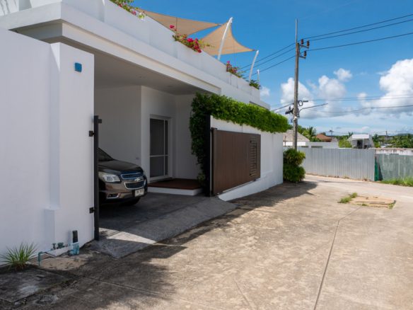 4 Bedroom Pool Villa with Games Room and Gym in Cherngtalay