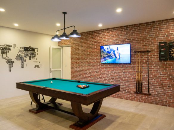 4 Bedroom Pool Villa with Games Room and Gym in Cherngtalay
