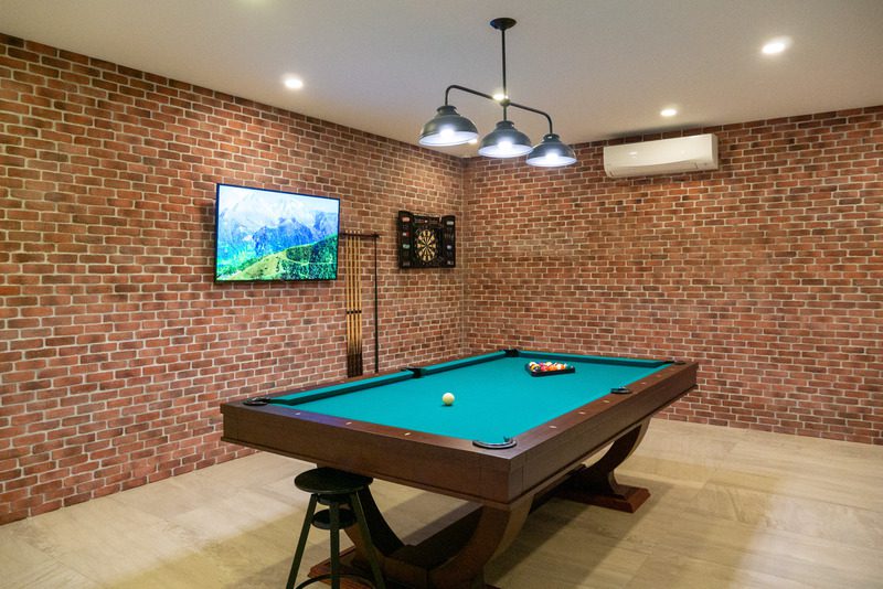 4 Bedroom Pool Villa with Games Room and Gym in Cherngtalay