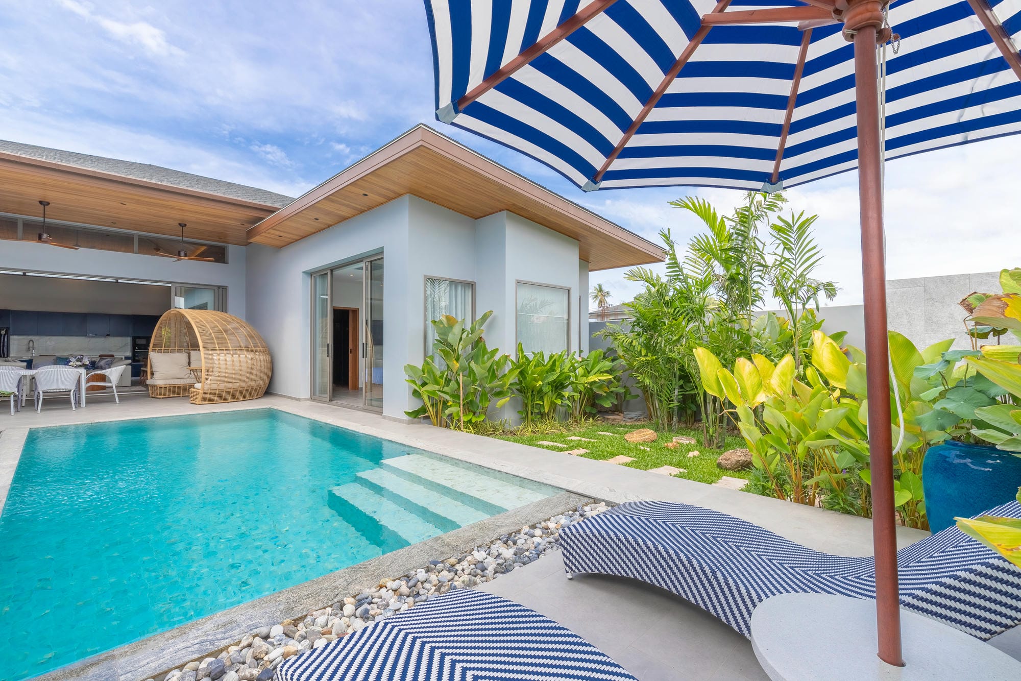 Villa G- 7 Pool & Garden 3 Bedroom Pool Villa for Rent in Pasak