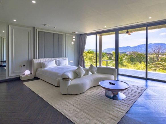 Luxury 6-Bedroom Villa with Infinity Pool Layan Beach