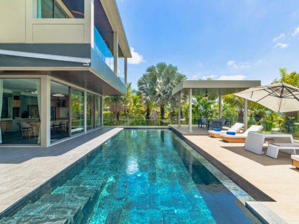 Luxury 6-Bedroom Villa with Infinity Pool Layan Beach