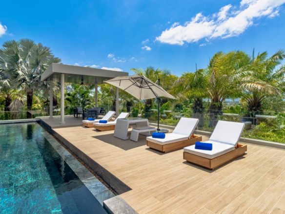 Luxury 6-Bedroom Villa with Infinity Pool Layan Beach