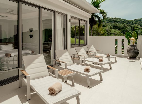 Vista del Mar Phuket – Luxury Sea-View Pool Villas Near Naithon Beach